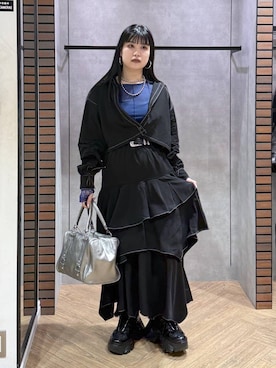 「PAGEBOY（ページボーイ）のハイショクステッチイレヘムスカート【ウエストゴム/ストレスフリー/裏地付き】（スカート、ブラック系）」を使った、myuさん（レディース・158cm）の秋コーディネート