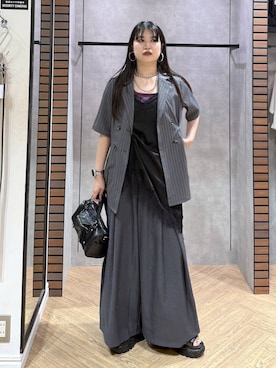 「PAGEBOY（ページボーイ）の＜まるでデニム見え！/紫外線カット/接触冷感/ストレッチ＞マルデニメガレッグパンツ（デニムパンツ、ブラック系）」を使った、myuさん（レディース・158cm）の夏コーディネート