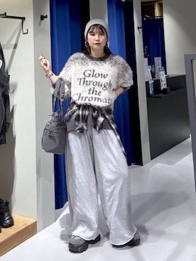 「PAGEBOY（ページボーイ）のサイドタックルーズウラケパンツ/イージーパンツ【4color・2size】（スウェットパンツ）」を使った、myuさん（レディース・160cm）の秋コーディネート