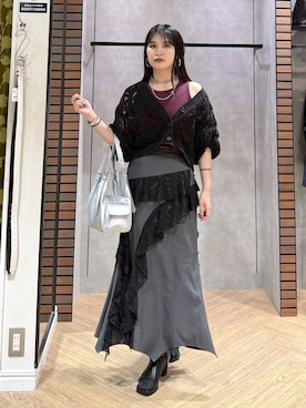 「PAGEBOY（ページボーイ）のスカシリーフニットボレロ（カーディガン/ボレロ、ブラック系）」を使った、myuさん（レディース・158cm）の春コーディネート