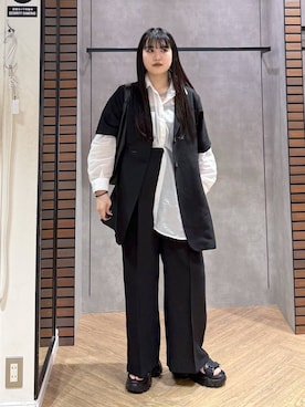 「PAGEBOY（ページボーイ）のトライアングルBAG（トートバッグ、ブラック系）」を使った、myuさん（レディース・158cm）の春コーディネート