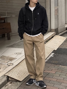 「U.S. POLO ASSN.（ユーエスポロアッスン）のU.S. POLO ASSN. ワンポイントロゴ刺繍 無地ロンT（Tシャツ/カットソー、ホワイト系）」を使った、Salong hameu【Official】さん（メンズ・175cm）の秋コーディネート