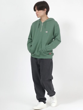 「スウェットパーカー」｜「アイテム（その他）」を使った、Salong hameu【Official】さん（メンズ・175cm）の秋コーディネート