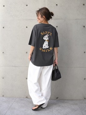 「Disney（ディズニー）のDisney（ディズニー）キャラクターTシャツ/ミッキーマウス ミニーマウス ベイマックス ズートピア/半袖 ビッグシルエット/ メンズ レディース（Tシャツ/カットソー、ブラック系）」を使った、Salong hameu【Official】さん（メンズ・175cm）の夏コーディネート