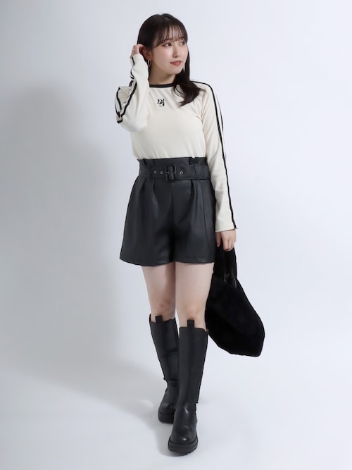 Salong hameu【Official】さんのコーディネート