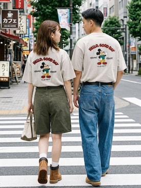 「Disney（ディズニー）のDisney（ディズニー）ミッキーマウス バックプリント＆サガラ刺繍 ビッグシルエットTシャツ/ユニセックス（Tシャツ/カットソー、ベージュ系）」を使った、Salong hameu【Official】さん（レディース・160cm）の夏コーディネート