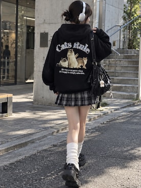 「Salong hameu（サロン ハミュー）の別注ねこさんバックプリント・パッチワークアップリケ スウェットジップアップパーカー/チェック柄/ドット柄（パーカー、ブラック系）」を使った、Salong hameu【Official】さん（メンズ・175cm）の秋コーディネート