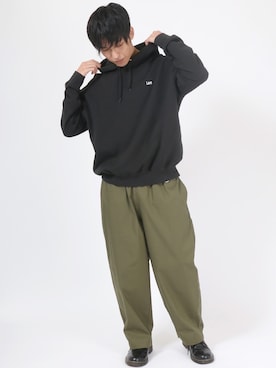 「スウェットパーカー」｜「アイテム（その他）」を使った、Salong hameu【Official】さん（メンズ・179cm）の秋コーディネート