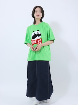 「Lee（リー）のLee（リー）OVERALL SKIRT/オーバーオールスカート/ジャンパースカート レディース（ジャンパースカート、ブルー系）」を使った、Salong hameu【Official】さん（レディース・165cm）の春コーディネート