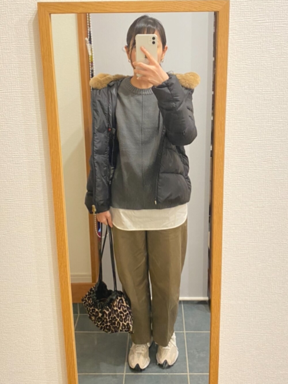 「休日スタイル、冬、ＮＢ」｜「DUVETICAの【別注】＜DUVETICA（デュベティカ）＞∴ROISIN ダウンジャケット 19FW（ダウンジャケット/コート、ブラック系）」を使った、ぴっぴさん（レディース・157cm）の冬コーディネートの1枚目の写真