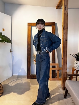 「アイテム（デニムジャケット）」を使った、遥花さん（レディース・160cm）の冬コーディネート