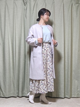 「サックスブルー」｜「アイテム（ノーカラーコート）」を使った、yamさん（レディース・165cm）の冬コーディネート