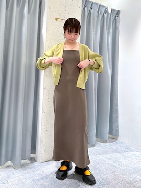 「カラーソックス」｜「アイテム（ワンピース/ドレス）」を使った、おかじ(ま)さん（レディース・160cm）の春コーディネート