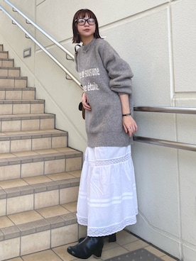 「ロゴニット」｜「アイテム（ワンピース/ドレス）」を使った、おかじ(ま)さん（レディース・160cm）の秋コーディネート