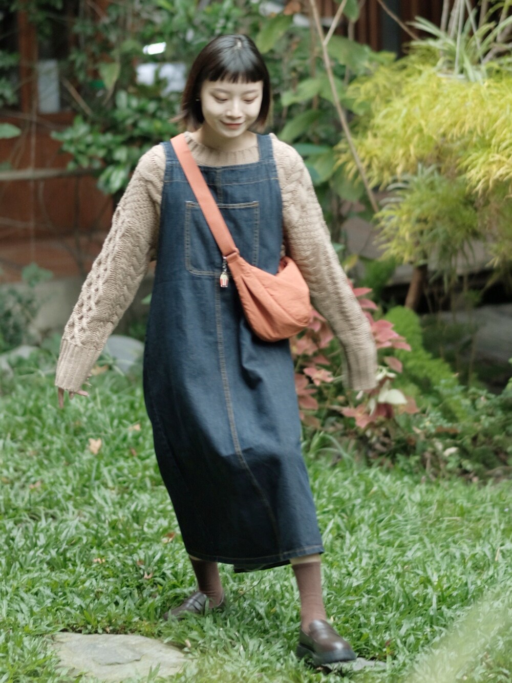 「黑色圓頭皮鞋（その他シューズ、ブラック系）」を使った、張喬さん（レディース・148cm）の冬コーディネートの1枚目の写真