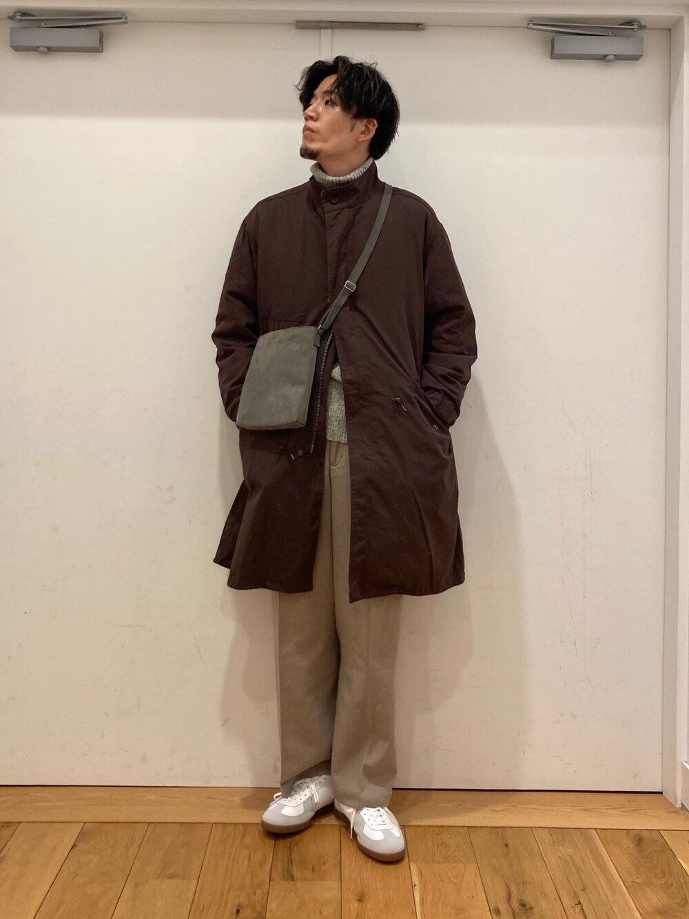 「コート、アウター、モッズコート、M-65、ミリタリー、ネップ、タートルネックニット、フラノパンツ、Patrick、GERMAN TRAINER、いいね、save、フォローお願いします🤑、フォローミー、URBAN RESEARCH、URBAN RESEARCH DOORS、URBAN RESEARCH DOORS MENS」｜「PATRICKのアイテム（シューズ、ホワイト系）」を使った、やまChanさん（メンズ・182cm）の秋コーディネートの1枚目の写真