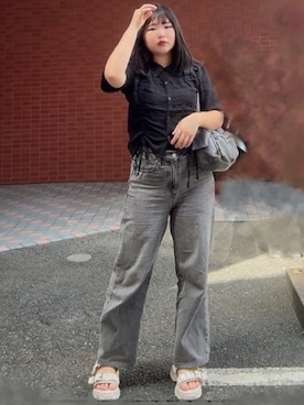 「GRL（グレイル）のアイテム（Tシャツ/カットソー）」を使った、涼音さん（レディース・146cm）の秋コーディネート