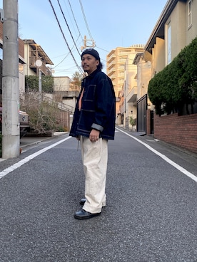 「Champion」｜「アイテム（カバーオール）」を使った、koji@しらふ酒場さん（メンズ・166cm）の春コーディネート