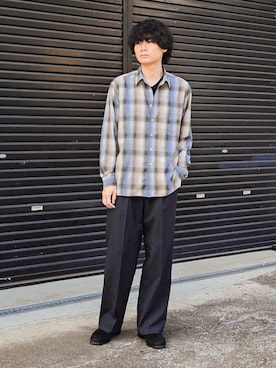 「AURALEE（オーラリー）のアイテム」を使った、平莉川己夢(コム)さん（メンズ・172cm）の春コーディネート