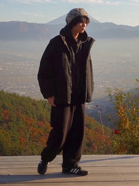 「COMOLI（コモリ）のアイテム（パンツ）」を使った、平莉川己夢(コム)さん（メンズ・172cm）の秋コーディネート