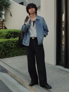 「AURALEE（オーラリー）のアイテム」を使った、平莉川己夢(コム)さん（メンズ・172cm）の春コーディネート