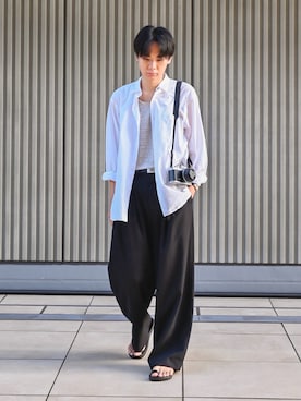 「COMOLI（コモリ）のアイテム」を使った、平莉川己夢(コム)さん（メンズ・172cm）の秋コーディネート