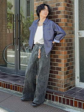 「アイテム（キーケース/キーアクセサリー）」を使った、平莉川己夢(コム)さん（メンズ・172cm）の秋コーディネート