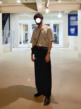 「URU（ウル）のアイテム（バッグ）」を使った、naruse さん（メンズ・183cm）の夏コーディネート