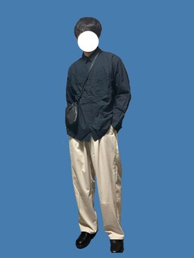 「URU（ウル）のアイテム（バッグ）」を使った、naruse さん（メンズ・183cm）の秋コーディネート