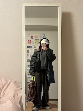 「WOOLRICH（ウールリッチ）のアイテム」を使った、はんみさん（レディース・157cm）の冬コーディネート