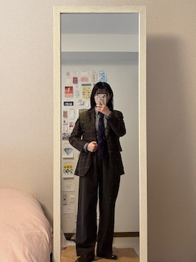 「アイテム（ネクタイ）」を使った、はんみさん（レディース・157cm）の秋コーディネート