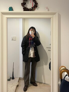 「アイテム（マフラー、ブルー系）」を使った、みたんさん（レディース・157cm）の冬コーディネート