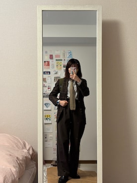 「アイテム（ネクタイ）」を使った、はんみさん（レディース・157cm）の秋コーディネート