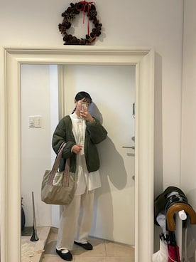 「シアタープロダクツ(THEATRE PRODUCTS)」｜「アイテム（チュニック）」を使った、みたんさん（レディース・157cm）の冬コーディネート