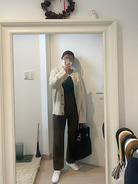 「CROWN（クラウン）のアイテム」を使った、はんみさん（レディース・157cm）の秋コーディネート