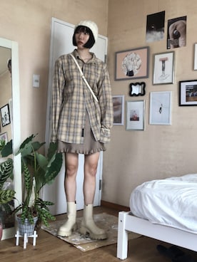 「H&M（エイチ・アンド・エム）のアイテム（ブーツ）」を使った、KONOKAさん（レディース・171cm）の秋コーディネート
