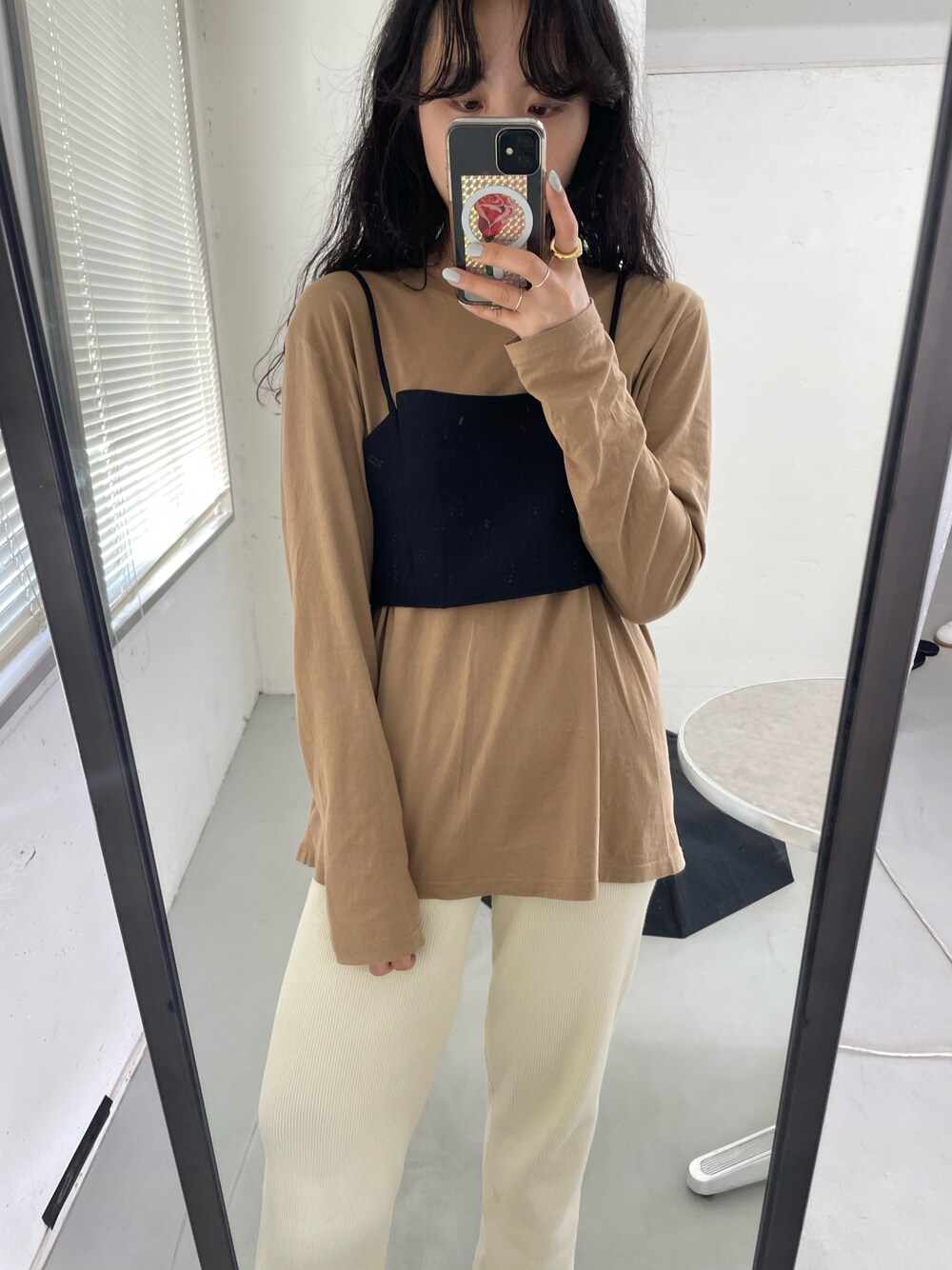 「春服、今日のコーデ、ビスチェ、イージーパンツ、スニーカー、ニューバランス」｜「FORK&SPOONのアイテム（パンツ、ホワイト系）」を使った、harunaさん（レディース・164cm）の春コーディネートの1枚目の写真