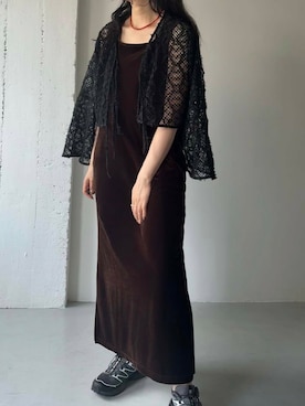 「アイテム（スニーカー、グレー系）」を使った、harunaさん（レディース・164cm）の夏コーディネート