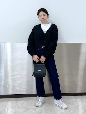 「MILKFED.（ミルクフェド）のSQUARE BAG（ショルダーバッグ）」を使った、佐藤 舞花さん（レディース・161cm）の秋コーディネート