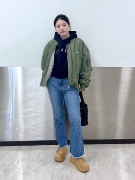 「MILKFED.」｜「アイテム（MA-1）」を使った、佐藤 舞花さん（レディース・161cm）の秋コーディネート