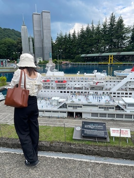 「SONA（ソナ）のアイテム（スラックス）」を使った、yaoさん（レディース・154cm）の夏コーディネート