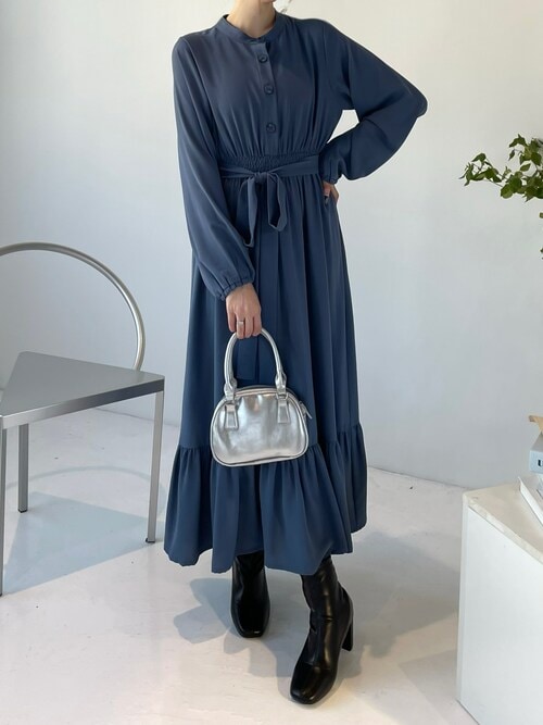 【未使用】 A.P.C 長袖ワンピース 膝丈 ウエストリボン 金ボタン 紺 未使用】 A.P.C 長袖ワンピース 膝丈 ウエストリボン 金ボタン 紺