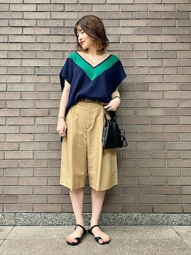 「アイテム（ベスト、ブルー系）」を使った、西平さん（レディース・160cm）の夏コーディネート