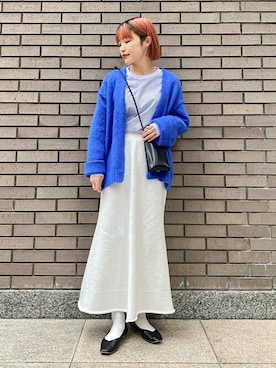 「アイテム（カーディガン/ボレロ、ブルー系）」を使った、西平さん（レディース・160cm）の冬コーディネート