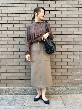 「アイテム（パンプス、ブルー系）」を使った、西平さん（レディース・160cm）の秋コーディネート
