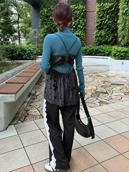 セール】【ISOOK / アイスー】バックデザインベロアキャミソール