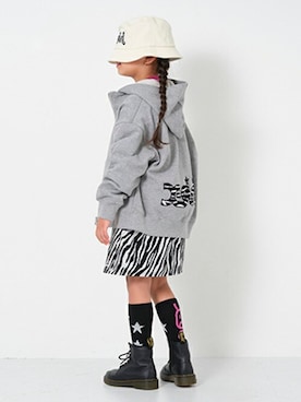 「アイテム（ハット）」を使った、X-girl STAGES・XLARGE KIDSさん（キッズ・117cm）の秋コーディネート
