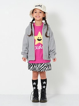 「アイテム（ハット）」を使った、X-girl STAGES・XLARGE KIDSさん（キッズ・117cm）の秋コーディネート