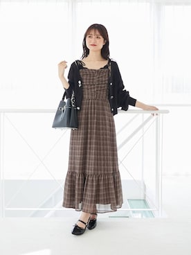 「ブラウンコーデ」｜「アイテム（カーディガン/ボレロ）」を使った、マジェスティックレゴン池袋サンシャインシティ店スタッフさん（レディース・155cm）の秋コーディネート