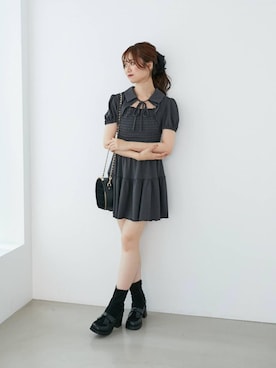 「アイテム（シュシュ）」を使った、マジェスティックレゴン池袋サンシャインシティ店スタッフさん（レディース・155cm）の秋コーディネート